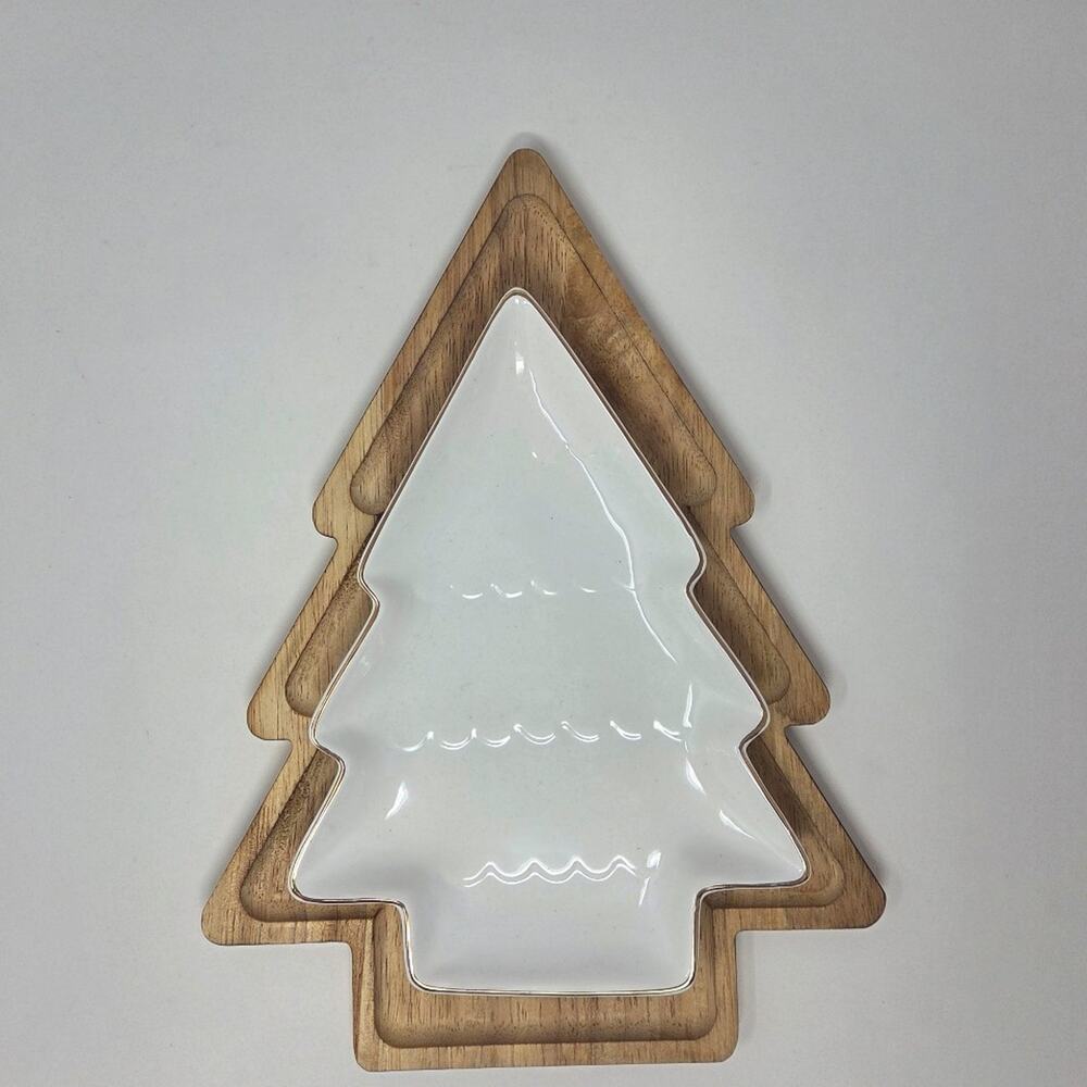 Christmas Tree TableScape Wooden Tray and Ceramic Plate